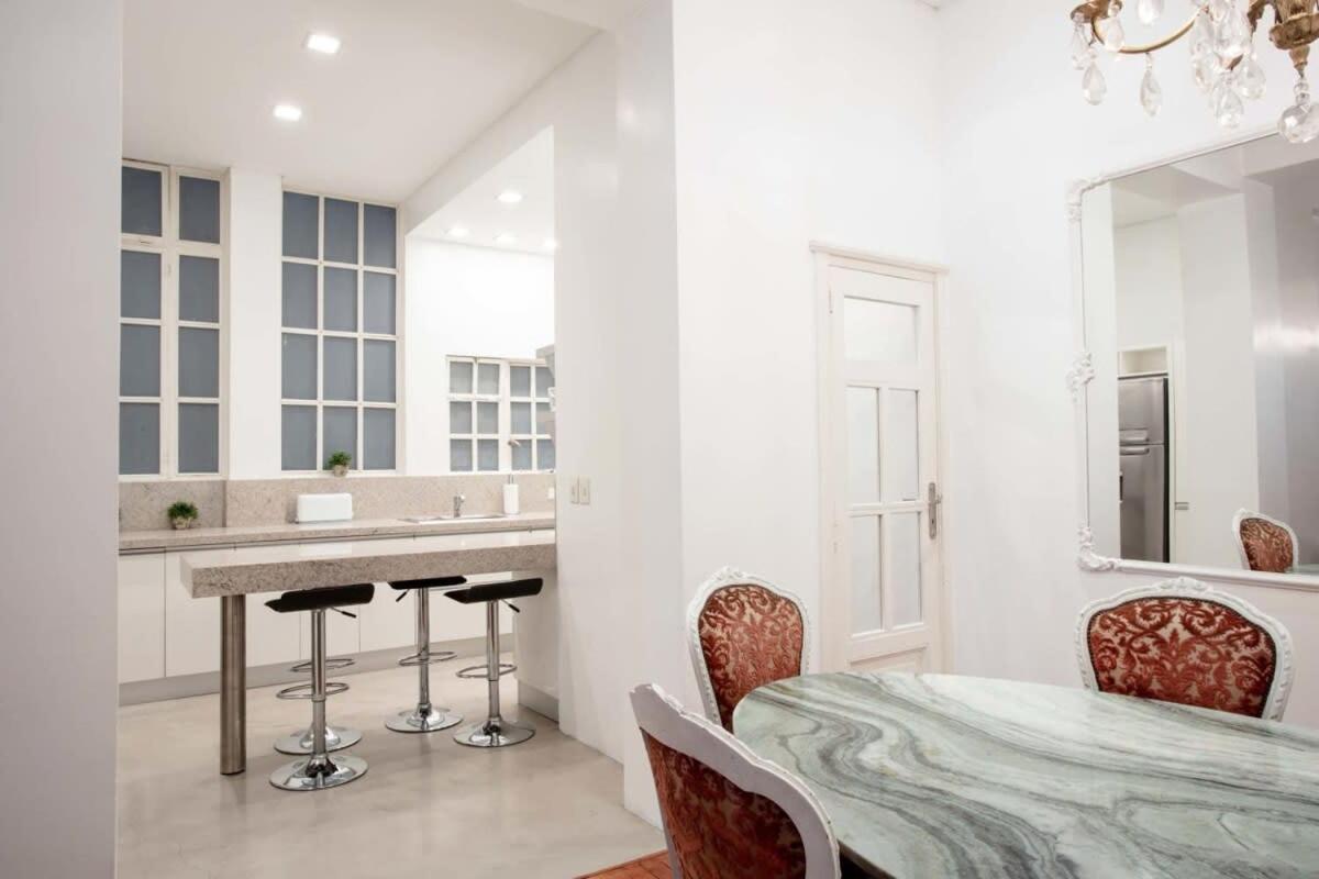 Purple Rain - Elegant 2 Bedroom In Recoleta *