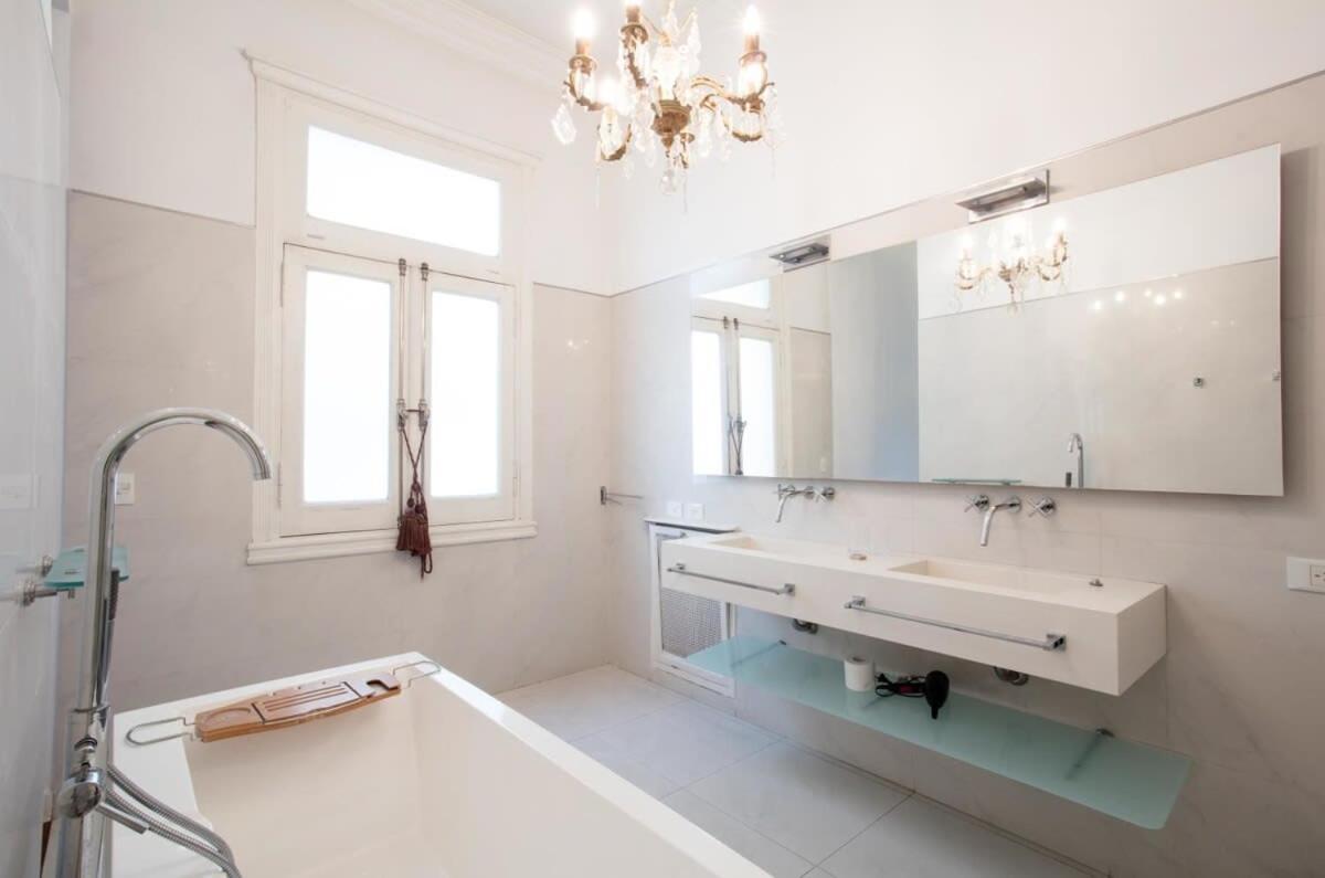 Purple Rain - Elegant 2 Bedroom In Recoleta Apartment